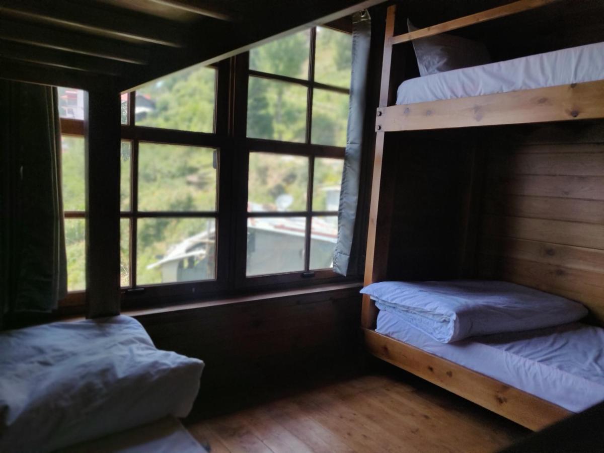 Sugar Cube Retreat Hostel Шимла Екстериор снимка